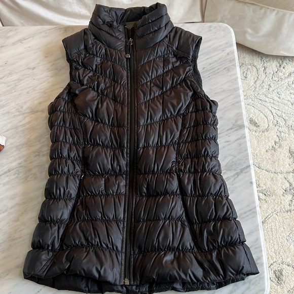Athleta Jackets & Blazers - Athleta lightweight down puffer vest